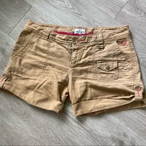American Eagle cargo style shorts